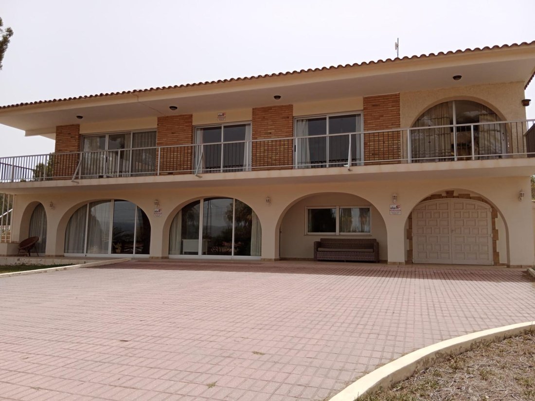 Villa in l'Alfas del Pi, Valencian Community, Spain 5 - 18474930