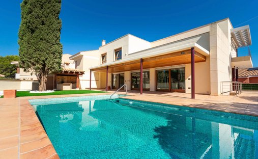Villa in l'Alfas del Pi, Valencian Community, Spain 1