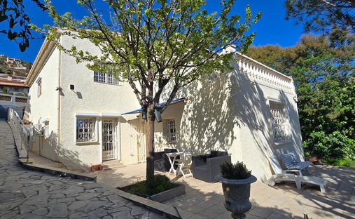 Villa in Le Dramont-Agay-Anthéor-Le Trayas, Saint-Raphaël, France 1