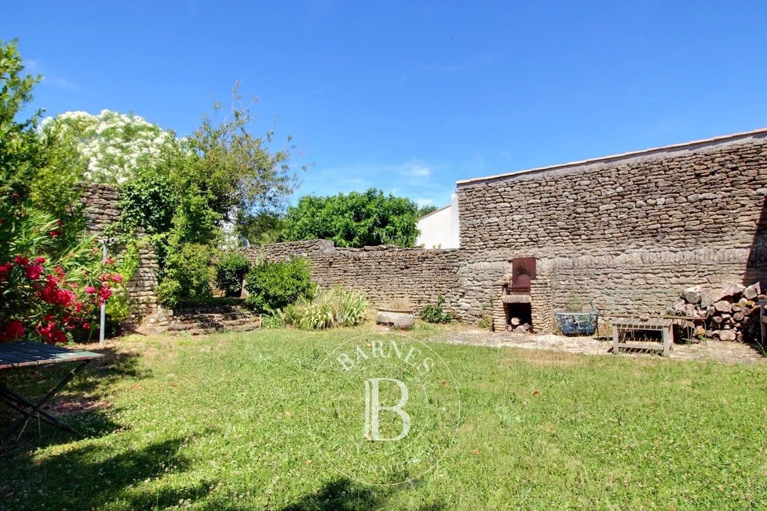 House in Les Portes-en-Ré, Nouvelle-Aquitaine, France 4 - 18474076
