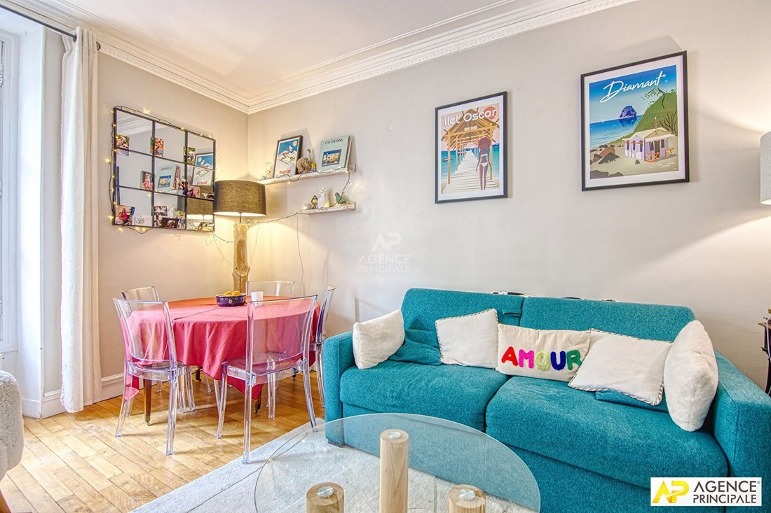 Apartment in Domaine National du Château, Versailles, France 4 - 18474358