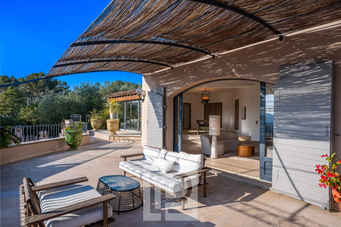 House in Mougins, Provence-Alpes-Côte d'Azur, France 2 - 18473671