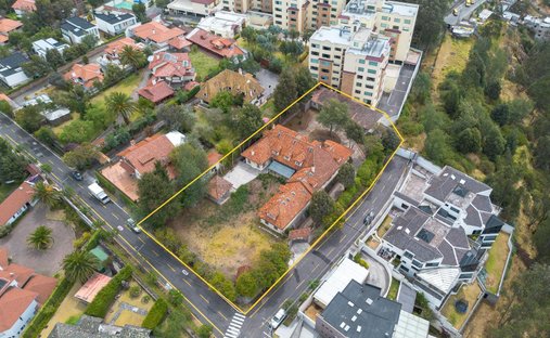 Terreno en Quito, Pichincha, Ecuador 1