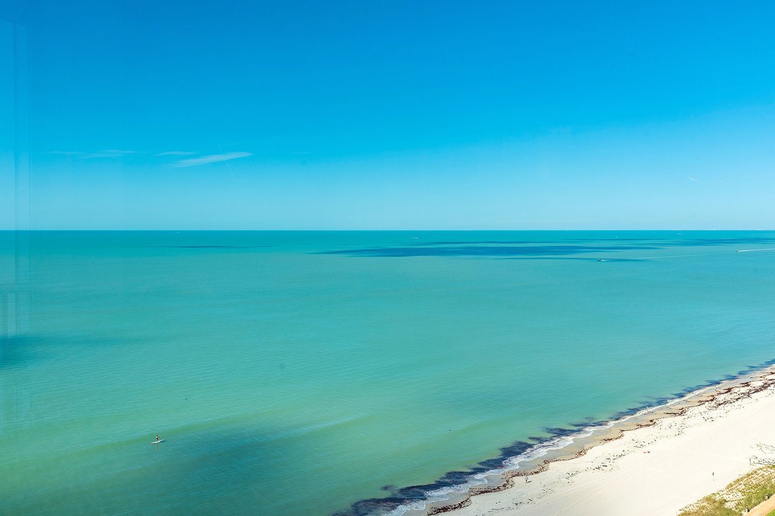 Condo in Naples, Florida, United States 3 - 18473799
