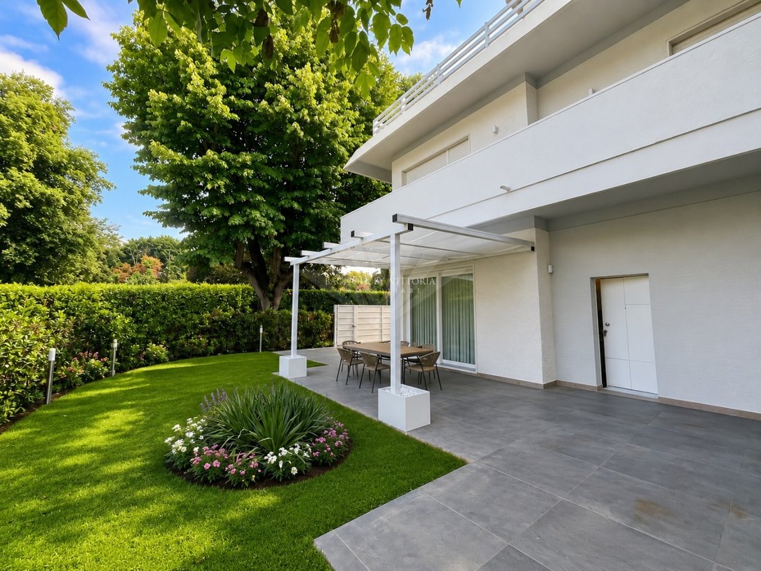 Villa à Tonfano, Pietrasanta, Italie 1 - 18473698