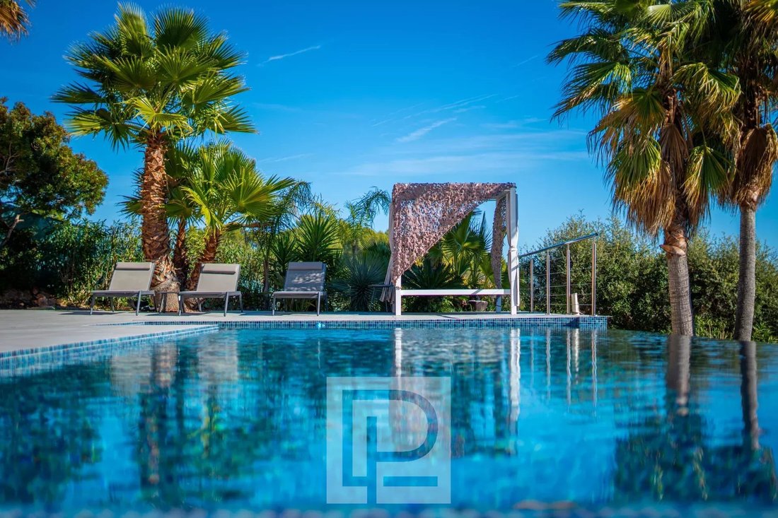 House in Mougins, Provence-Alpes-Côte d'Azur, France 2 - 18473637