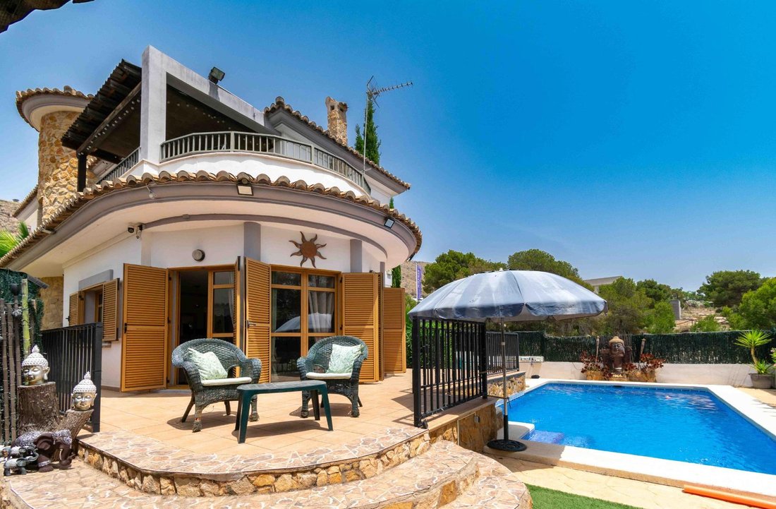 Chalet in Finestrat, Valencian Community, Spain 2 - 18474043