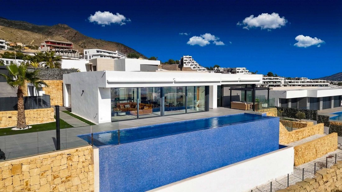 Villa in Finestrat, Valencian Community, Spain 2 - 18474529