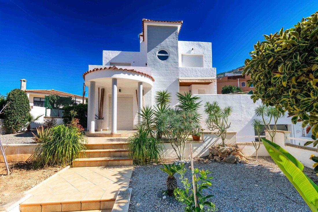 Chalet in l'Albir, l'Alfas del Pi, Valencian Community 1 - 18474319