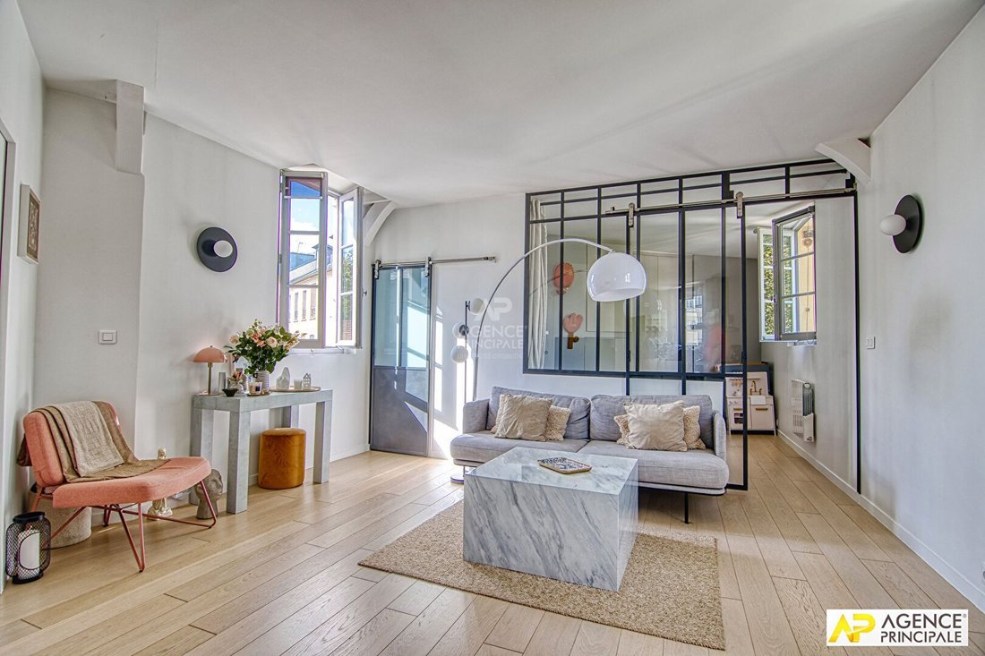 Apartment in Domaine National du Château, Versailles, France 2 - 18474399