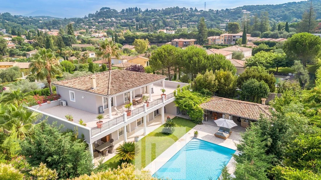 House in Mougins, Provence-Alpes-Côte d'Azur, France 1 - 18473640