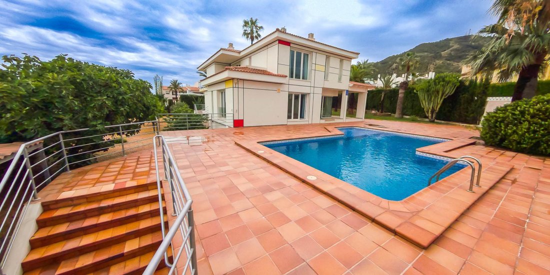 Villa in l'Alfas del Pi, Valencian Community, Spain 2 - 18475056