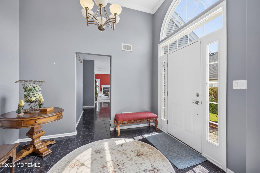 Manalapan Township, New Jersey, United States 4 - 18474074