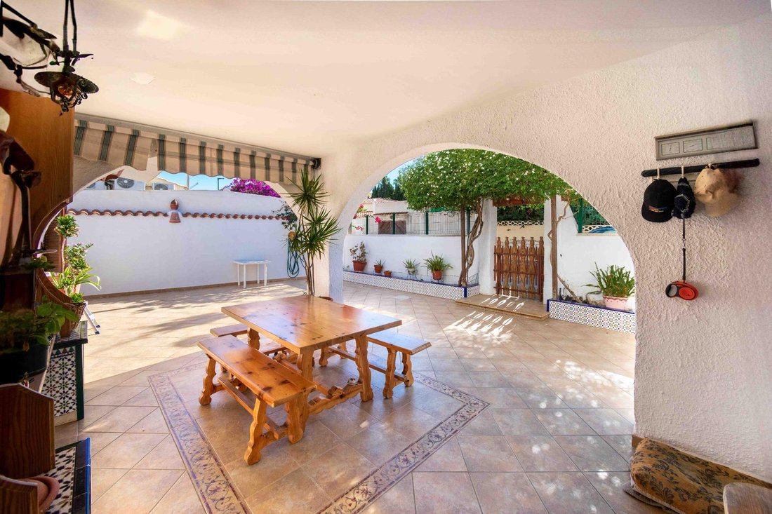 Chalet in l'Albir, l'Alfas del Pi, Valencian Community 5 - 18474129
