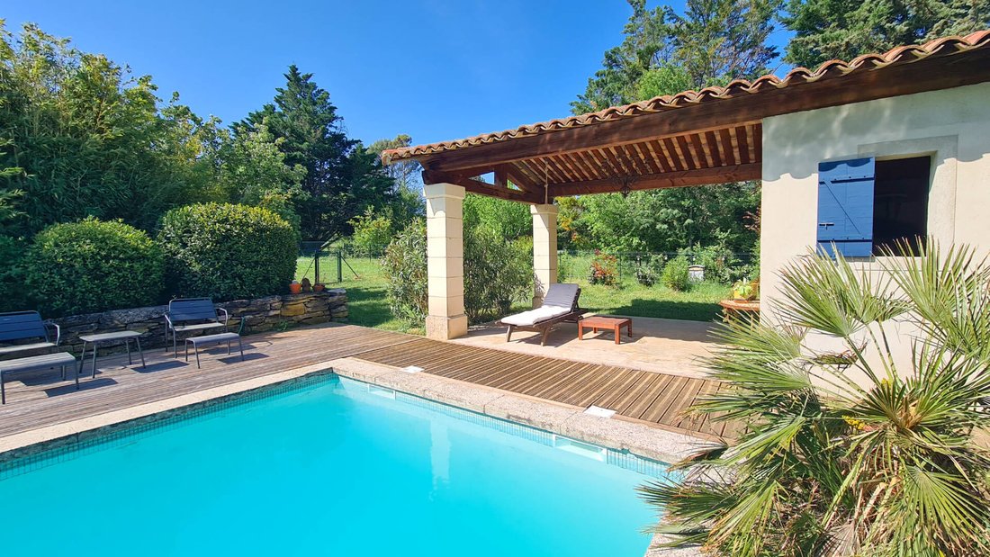 Villa in Uzès, Occitania, France 1 - 18473245