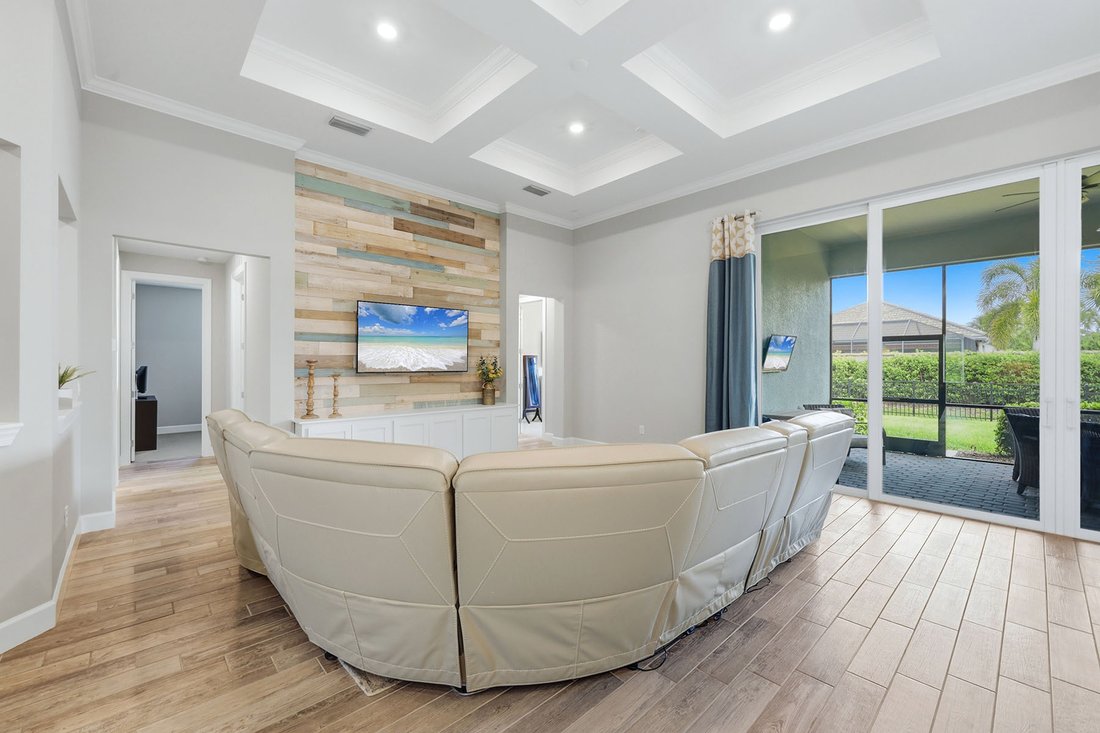 House in Bradenton, Florida, United States 3 - 18473846