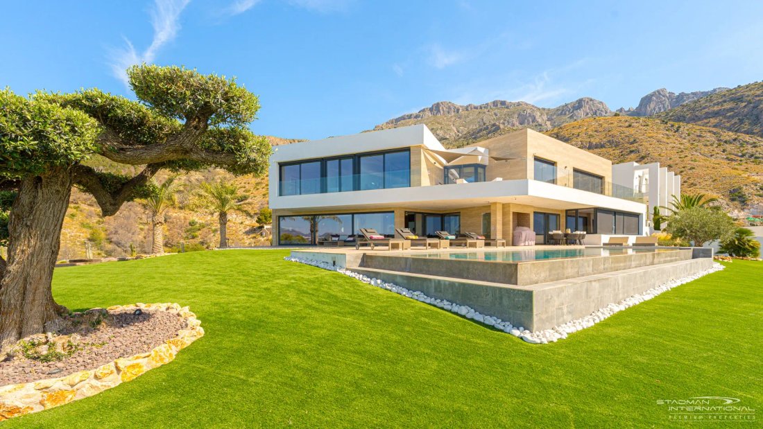 Villa in Altea, Valencian Community, Spain 1 - 18474126