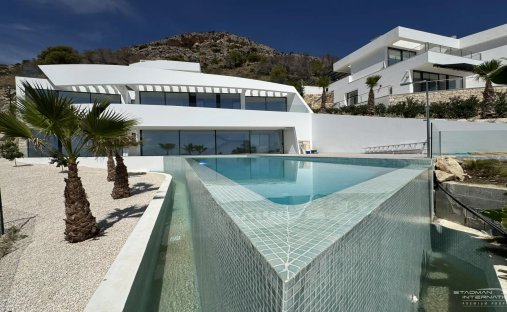 Villa in Zona de Mascarat, Valencian Community, Spain 1