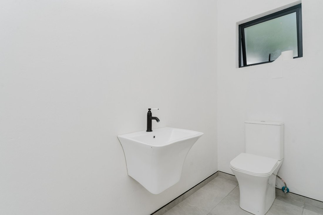 House in Beverley, Gauteng, South Africa 5 - 18473978