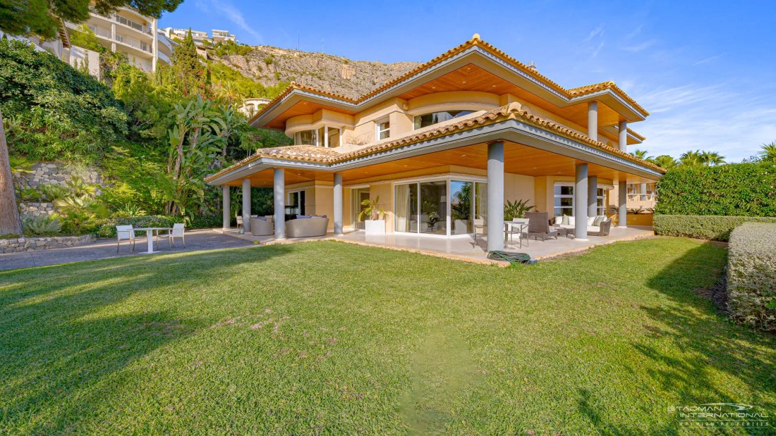 Villa in Zona de Mascarat, Valencian Community, Spain 3 - 18475082