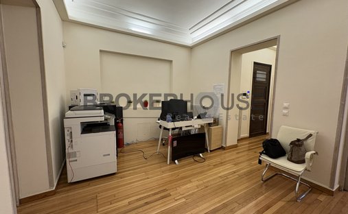 Apartment in Sunoikia Kolonakiou, 1st District of Athens, Athens 1