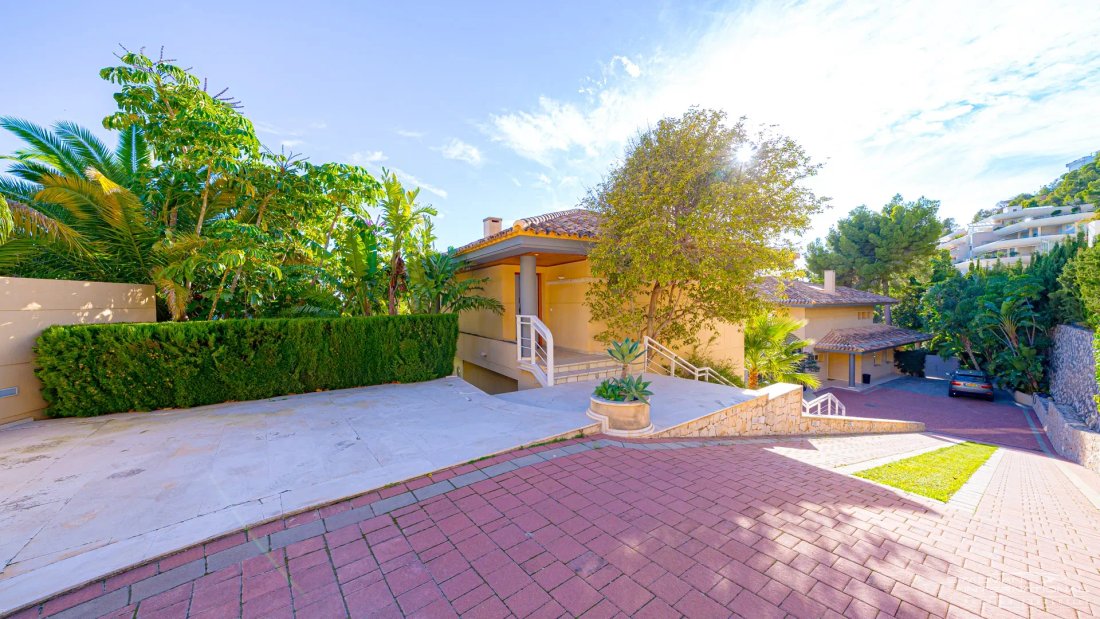 Villa in Zona de Mascarat, Valencian Community, Spain 4 - 18475082