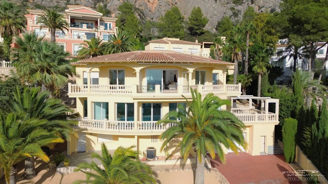 Villa in Zona de Mascarat, Valencian Community, Spain 1 - 18474205
