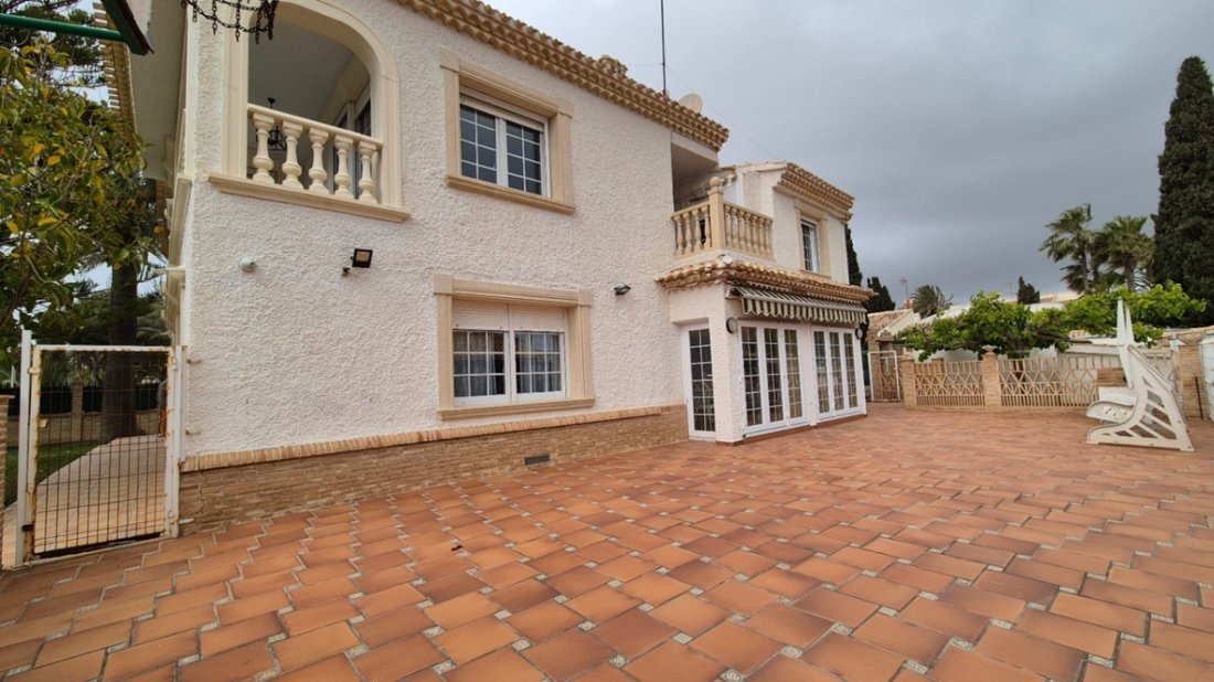 Villa in Cabo Roig, Orihuela, Valencian Community 4 - 18473604