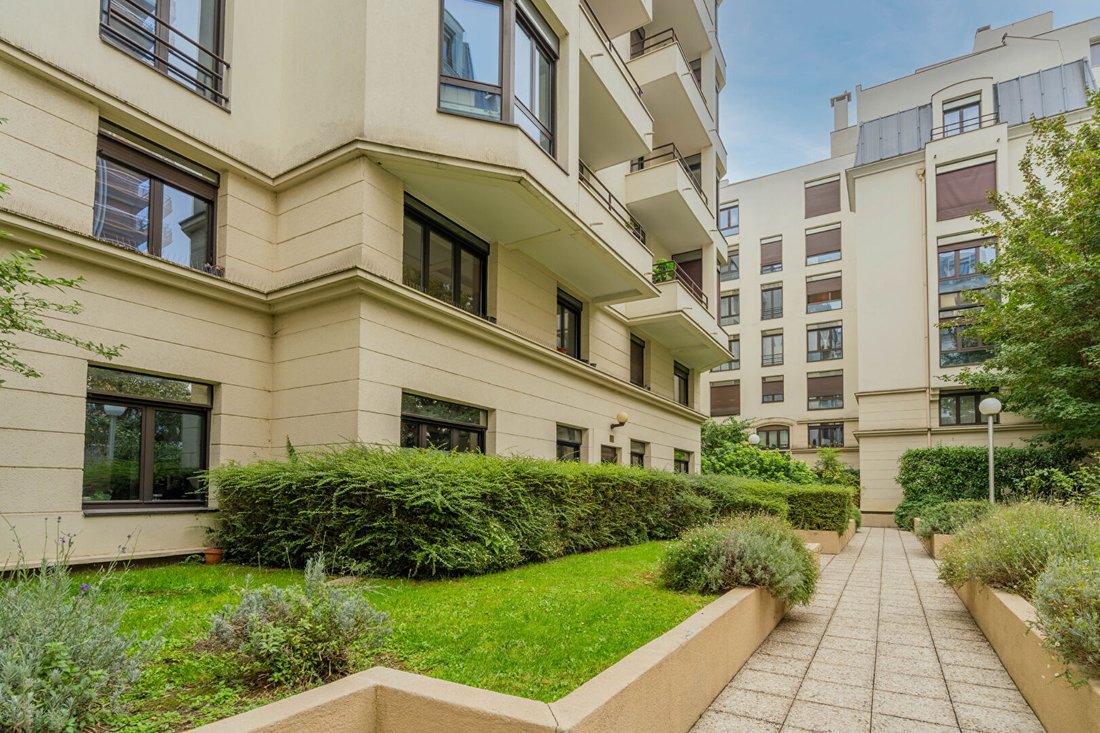 Apartment in Nation-Alexandre Dumas, Paris 11e Arrondissement, Paris 1 - 18473188