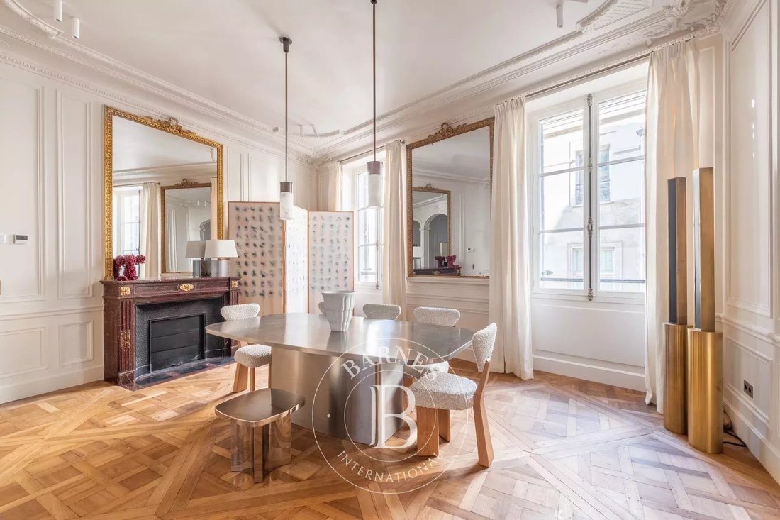 Apartment in Saint Germain des Prés, Paris 6e Arrondissement, Paris 2 - 18473494