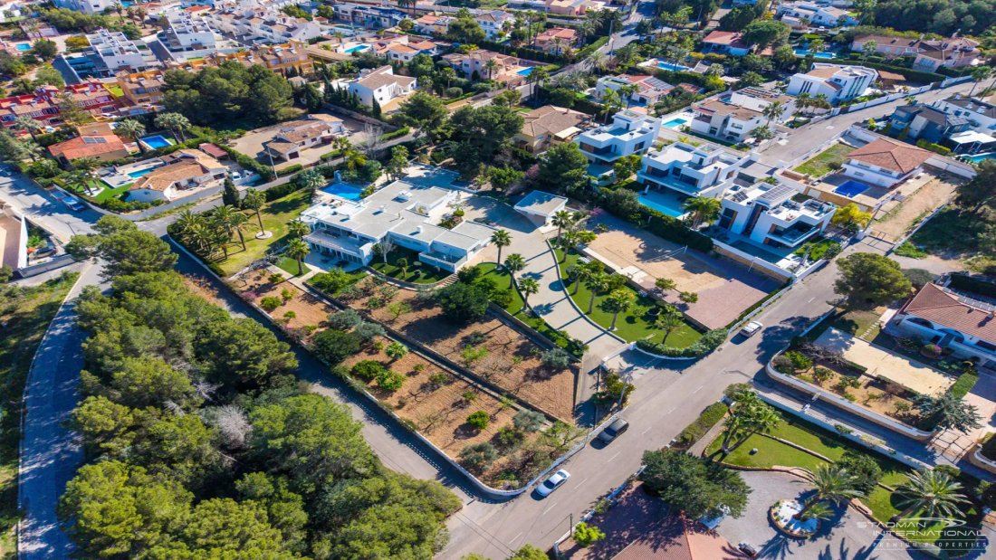 Villa in l'Albir, l'Alfas del Pi, Valencian Community 1 - 18474037