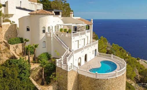 Villa in Zona de Mascarat, Land Valencia, Spanien 1