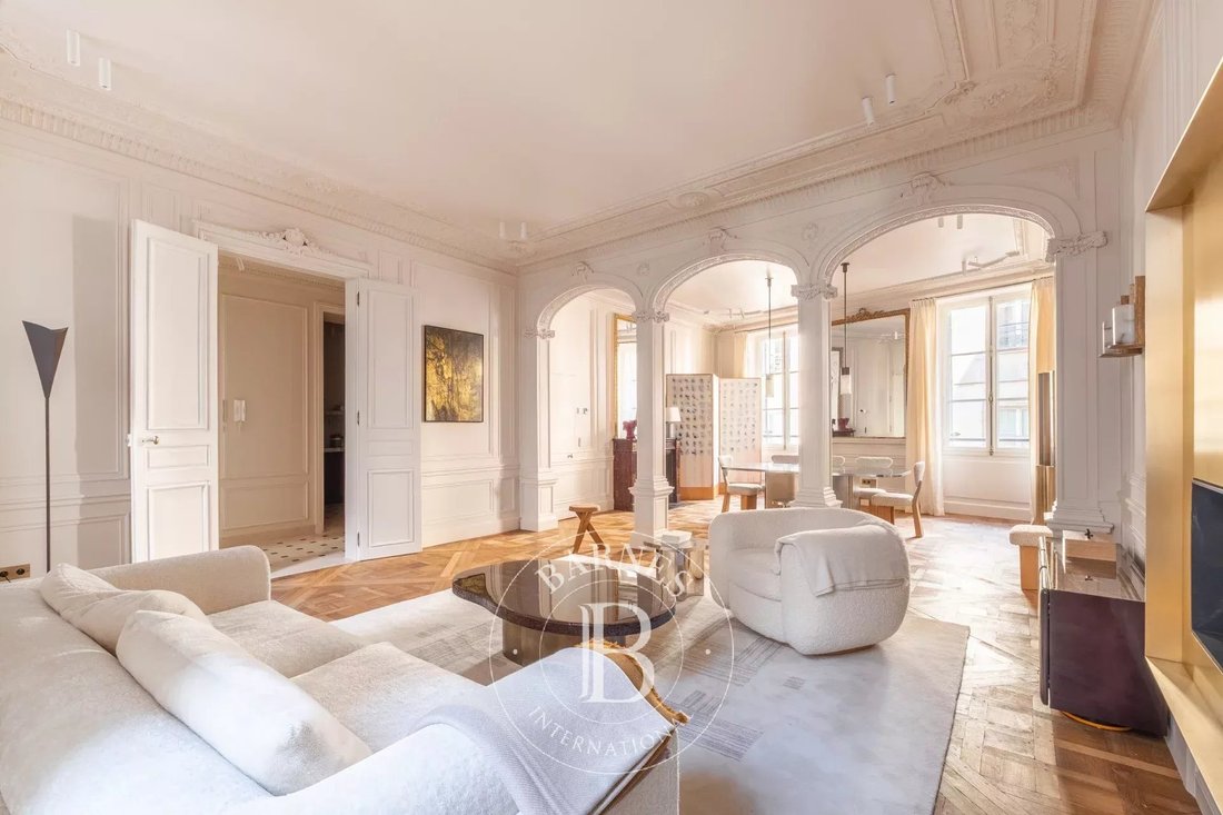 Apartment in Saint Germain des Prés, Paris 6e Arrondissement, Paris 3 - 18473494