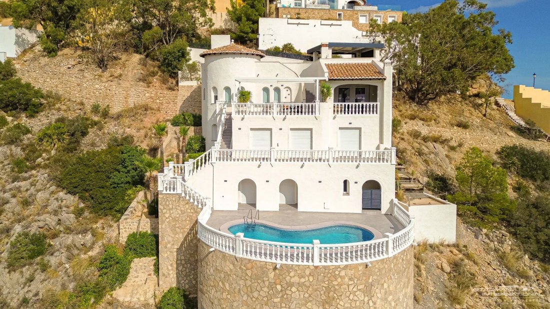Villa in Zona de Mascarat, Valencian Community, Spain 5 - 18474597