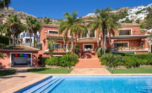 Villa in Zona de Mascarat, Land Valencia, Spanien 1