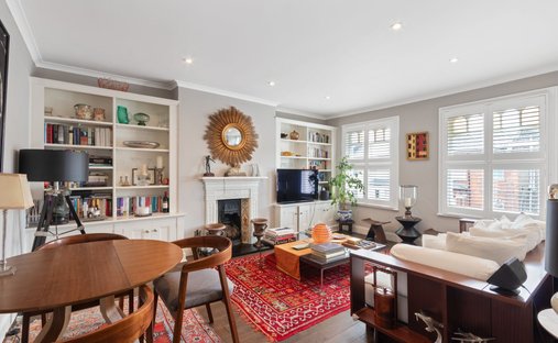 Apartment in Charing Cross, Westminster, England 1