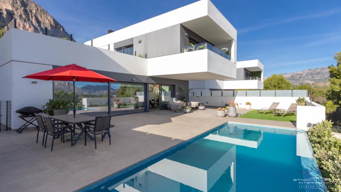 Villa in Polop, Valencian Community, Spain 1 - 18474354
