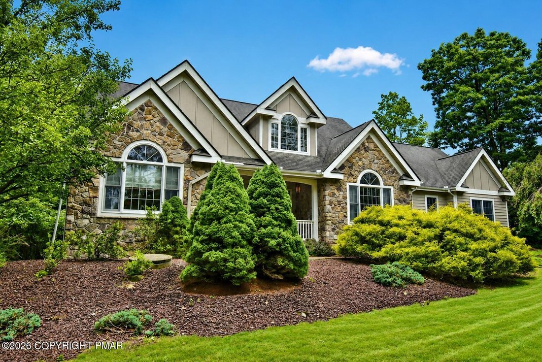 House in Pocono Pines, Pennsylvania, United States 1 - 18473561