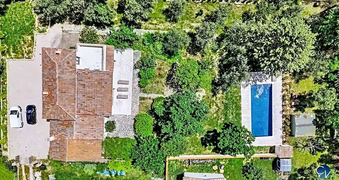 Villa in Uzès, Occitania, France 1 - 18323256