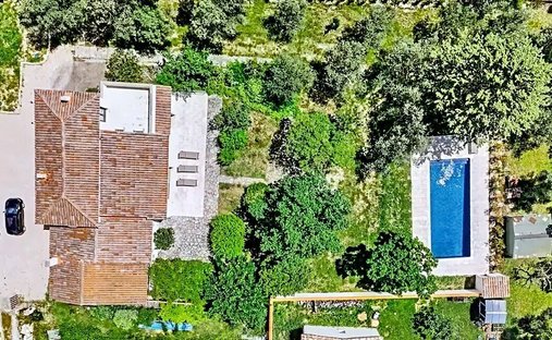 Villa in Uzès, Occitania, France 1