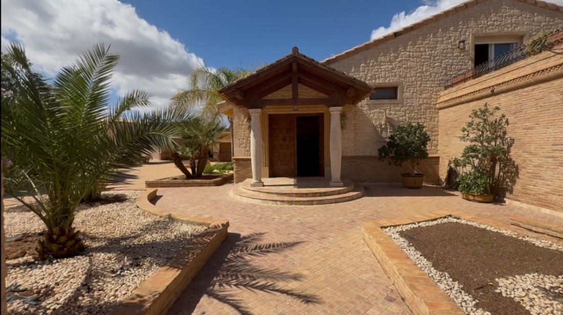 Villa in El Plan, Cartagena, Spain 4 - 18473612