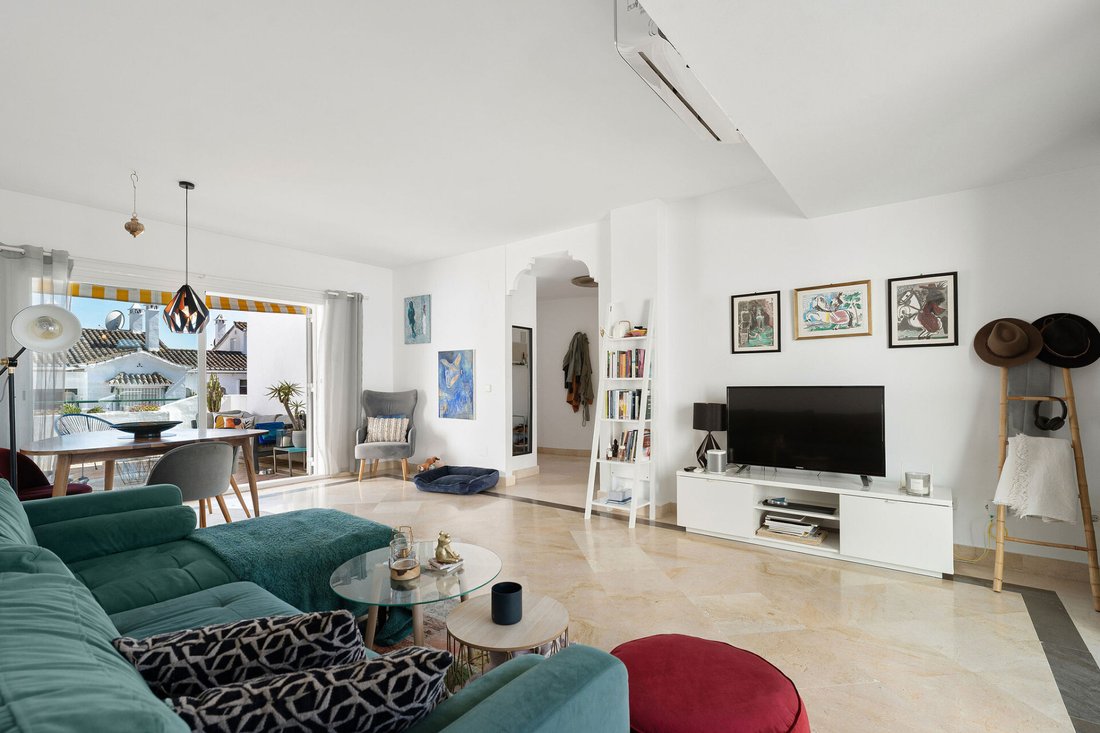 Apartment in Atalaya-Isdabe, Estepona, Andalusia 5 - 18474087
