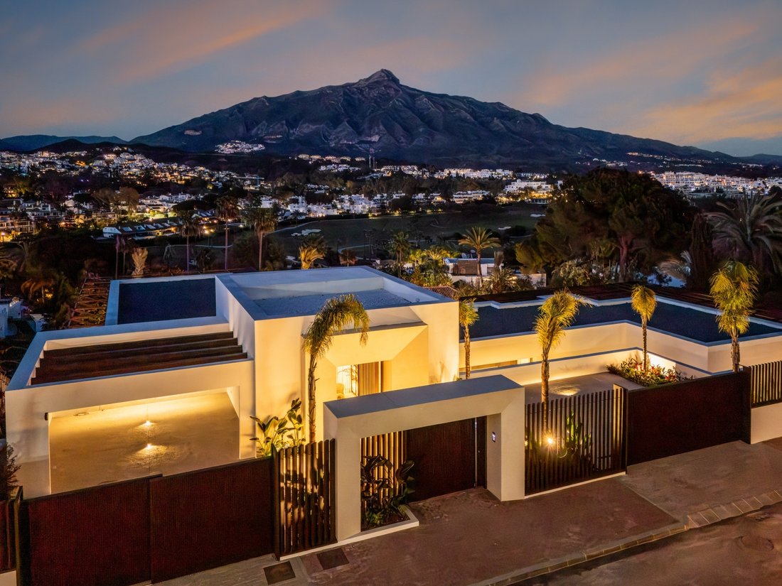 Villa in Nueva Andalucia, Marbella, Spain 5 - 18473873