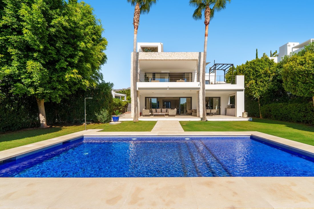 Villa in Nueva Andalucia, Marbella, Spain 2 - 18473763