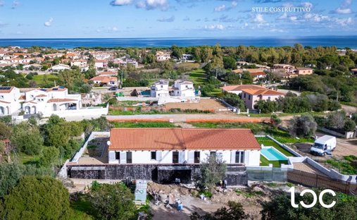 Villa in Budoni, Sardinien, Italien 1