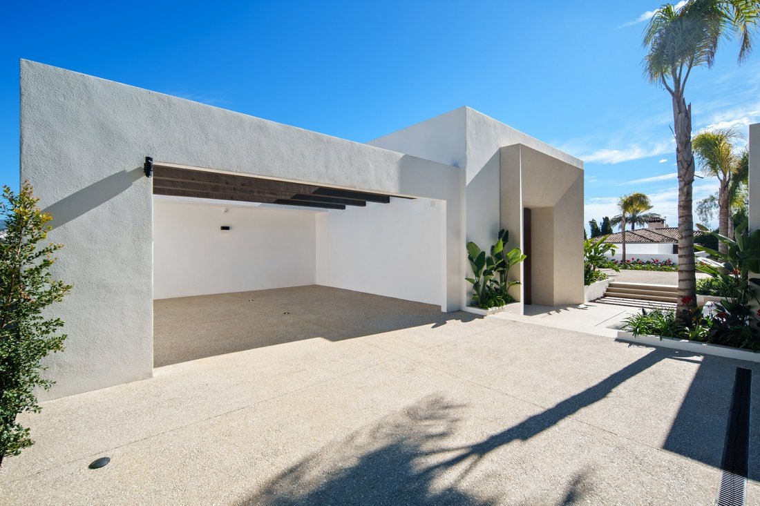 Villa in Nueva Andalucia, Marbella, Spain 3 - 18473873