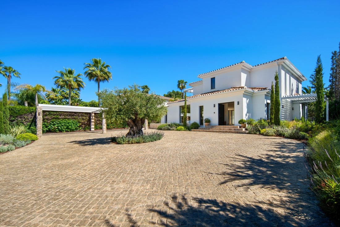 Villa in Nueva Andalucia, Marbella, Spain 2 - 18473829