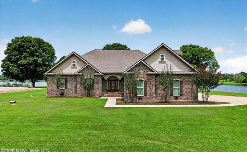 House in Poplarville, Mississippi, United States 1