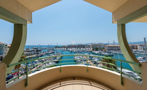 Apartment in Le Mas Port Fréjus, Frejus, France 1