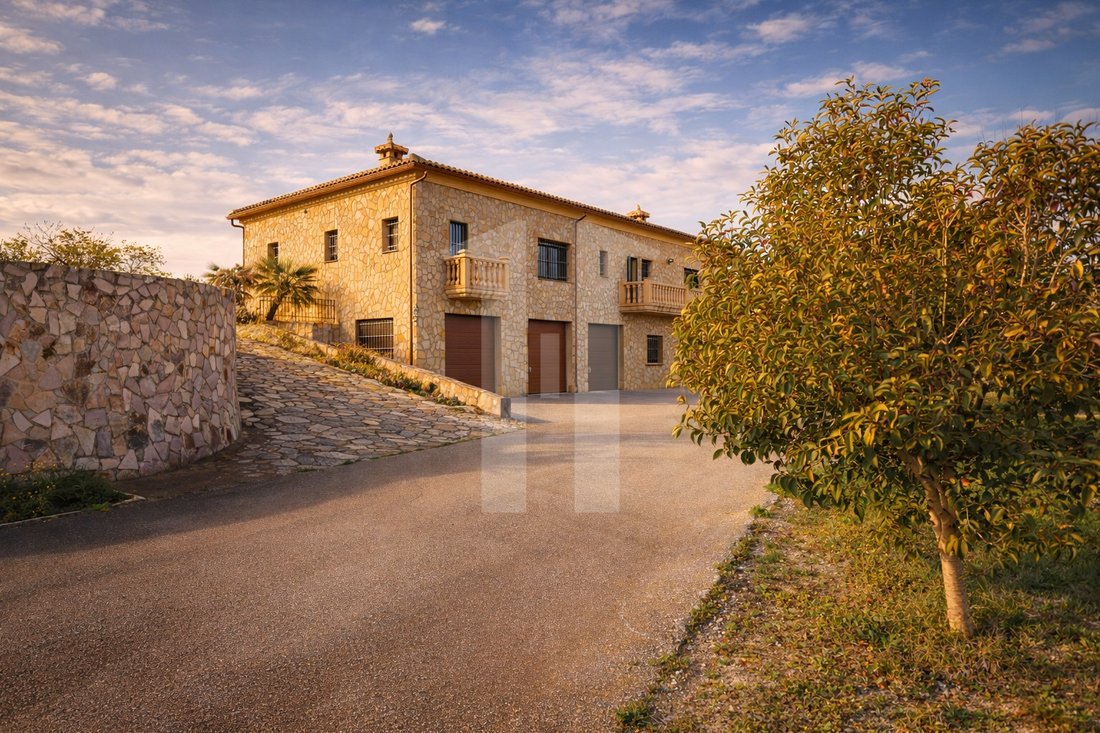 Finca in el Poble Nou de Benitatxell / Benitachell, Valencian Community, Spain 2 - 18473952